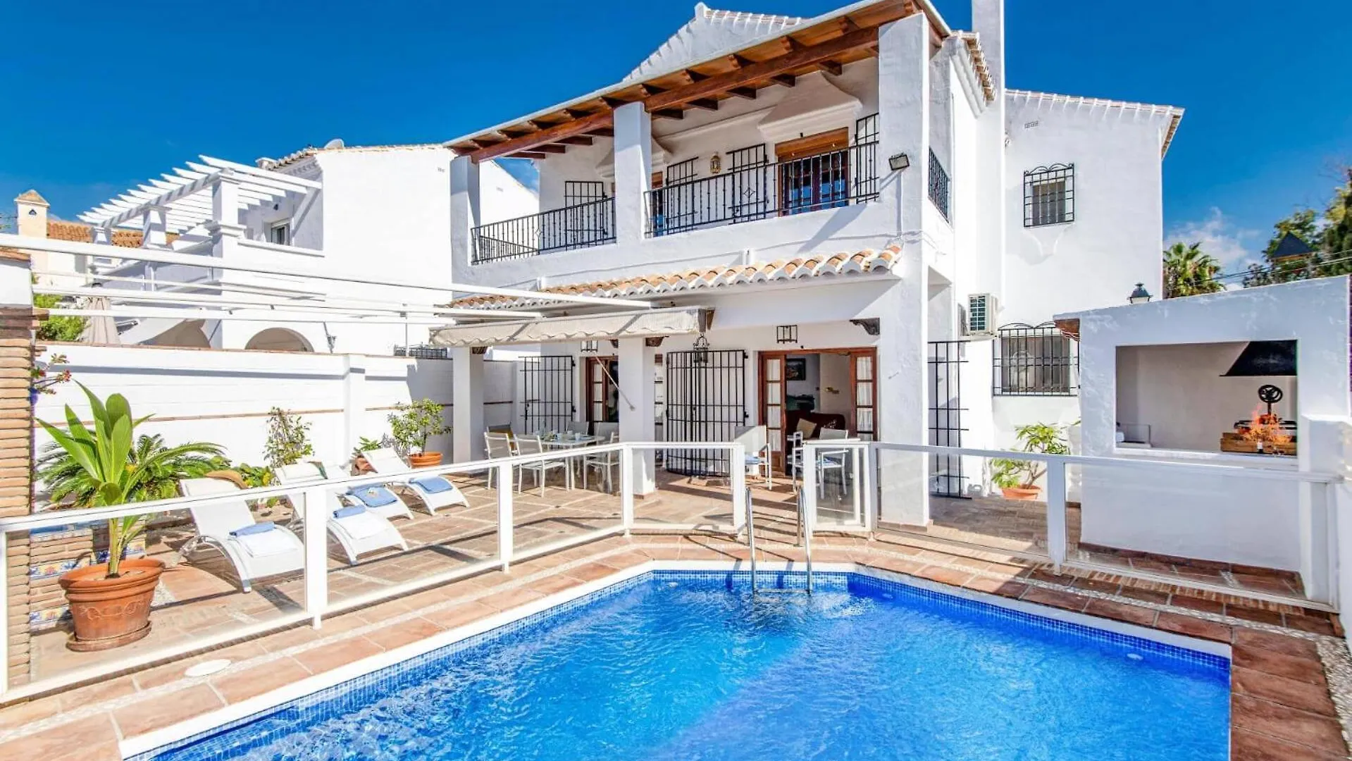 Linda Casa Con Piscina Villa Blanes 0*,  Spain