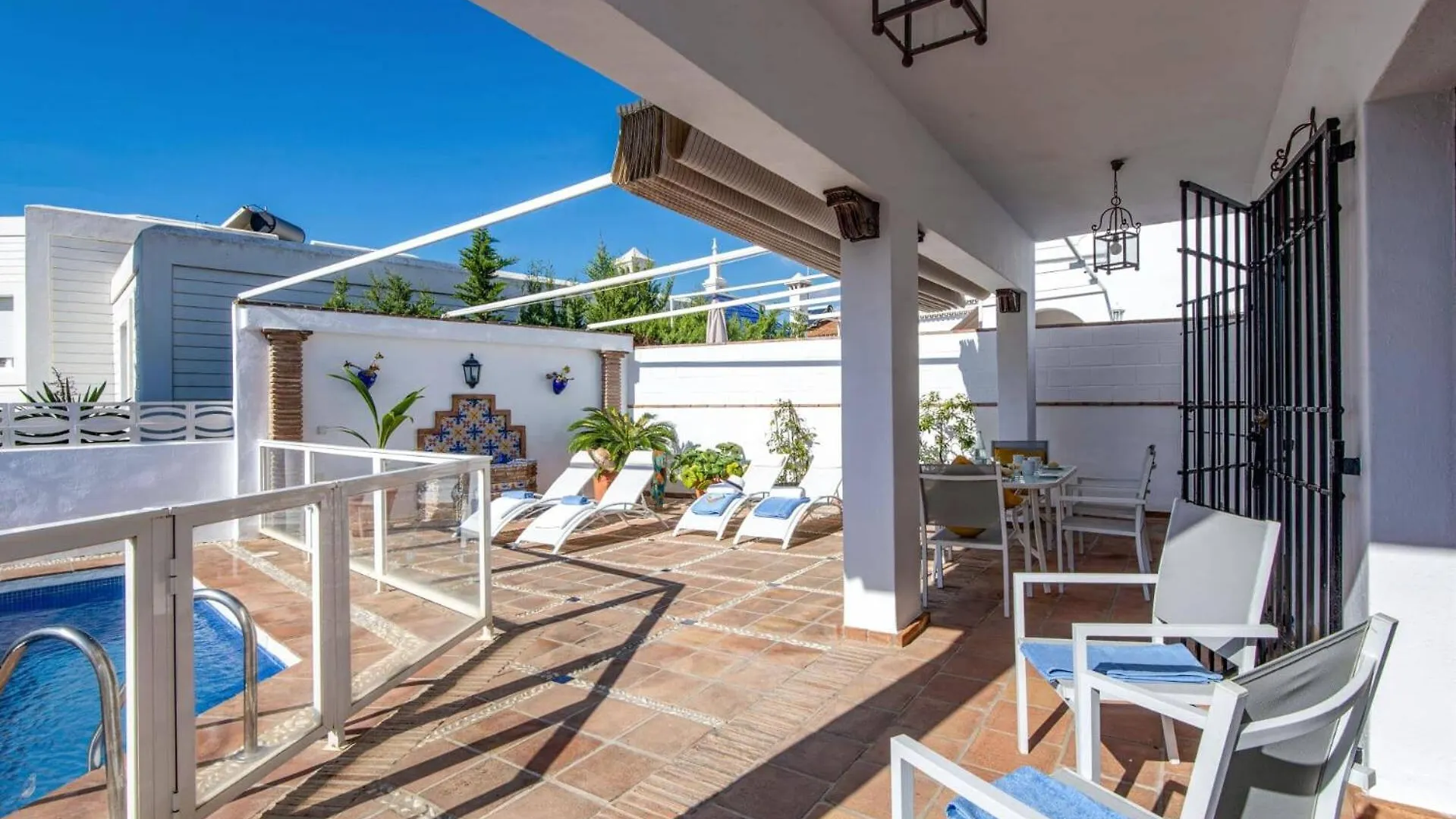 Linda Casa Con Piscina Villa Blanes Spain