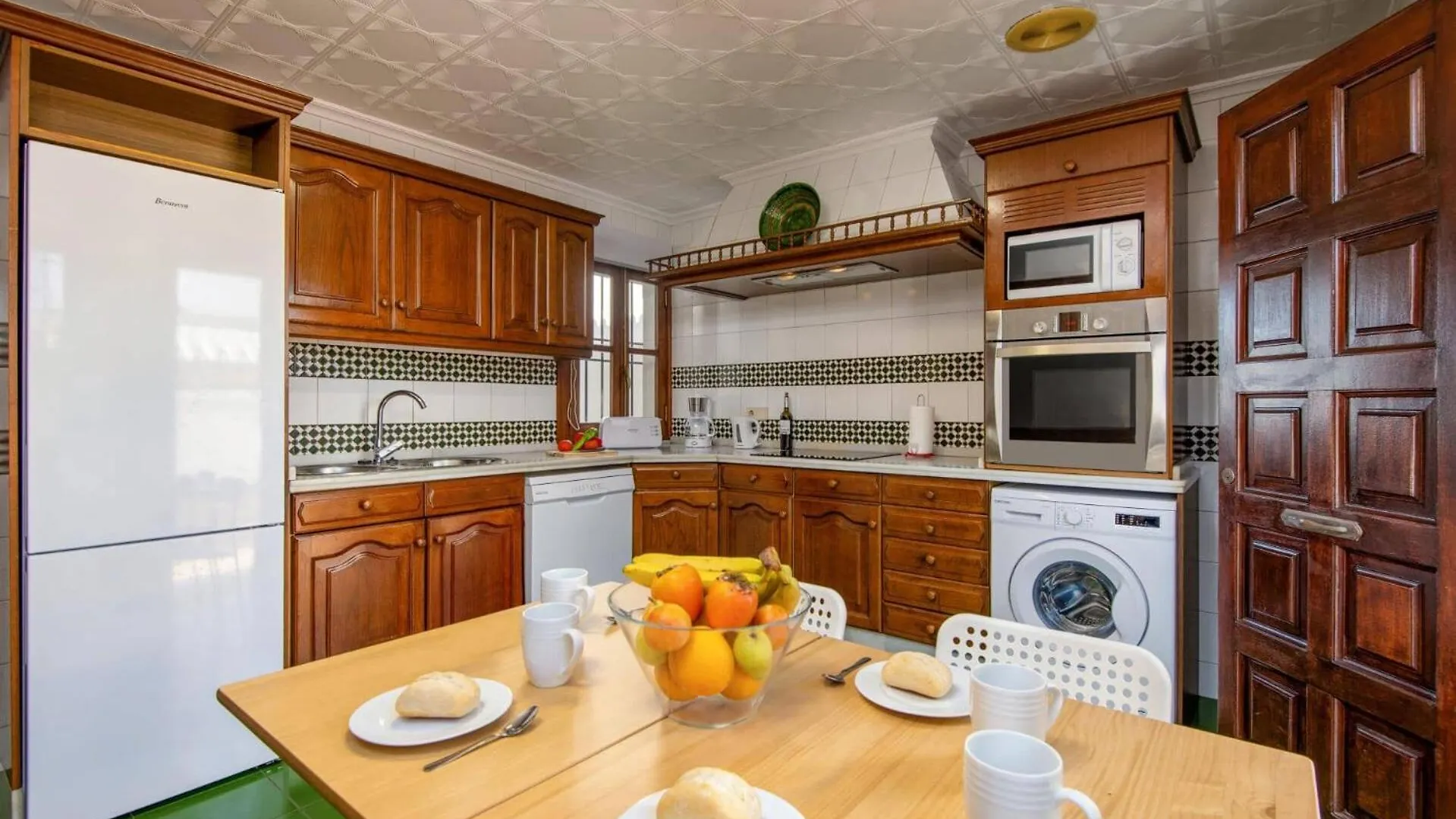 Linda Casa Con Piscina Villa Blanes